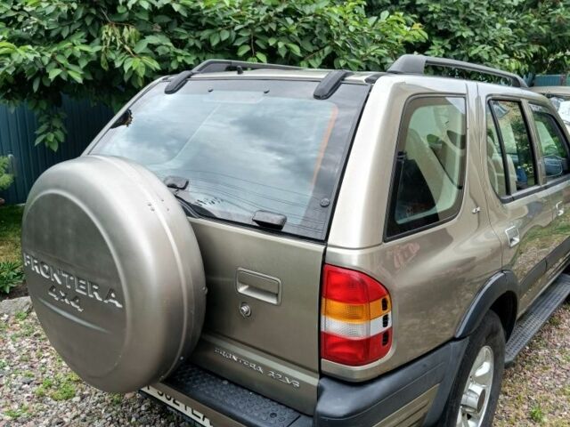 Серый Опель Фронтера, объемом двигателя 3.2 л и пробегом 355 тыс. км за 5500 $, фото 2 на Automoto.ua