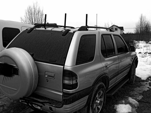 Серый Опель Фронтера, объемом двигателя 3 л и пробегом 150 тыс. км за 6500 $, фото 5 на Automoto.ua