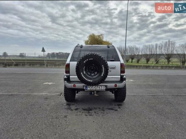 Серый Опель Фронтера, объемом двигателя 2.2 л и пробегом 220 тыс. км за 1900 $, фото 1 на Automoto.ua