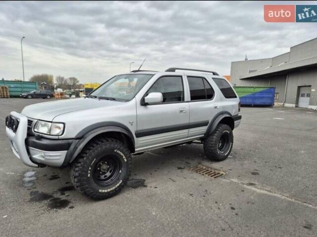 Серый Опель Фронтера, объемом двигателя 2.2 л и пробегом 220 тыс. км за 1900 $, фото 3 на Automoto.ua