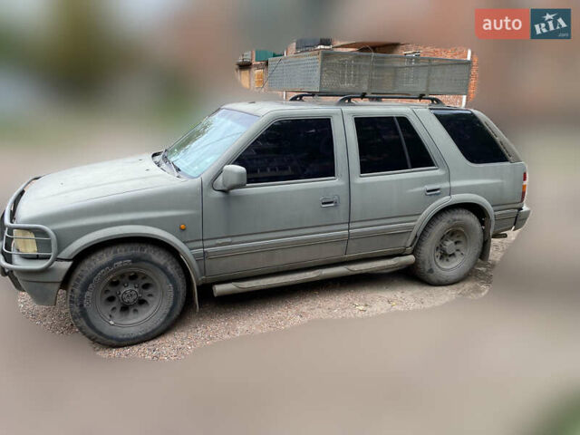 Сірий Опель Фронтера, об'ємом двигуна 2.4 л та пробігом 354 тис. км за 2200 $, фото 3 на Automoto.ua