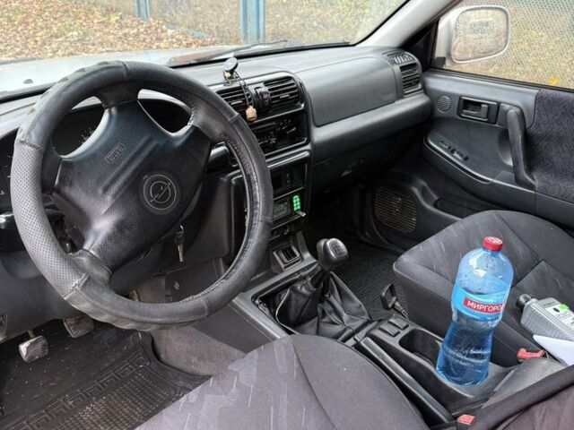 Сірий Опель Фронтера, об'ємом двигуна 2.2 л та пробігом 33 тис. км за 4900 $, фото 3 на Automoto.ua