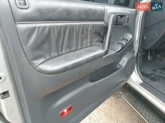 Серый Опель Фронтера, объемом двигателя 2.2 л и пробегом 250 тыс. км за 5290 $, фото 9 на Automoto.ua