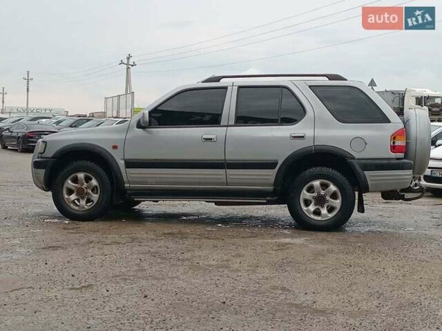 Серый Опель Фронтера, объемом двигателя 2.2 л и пробегом 250 тыс. км за 5290 $, фото 2 на Automoto.ua