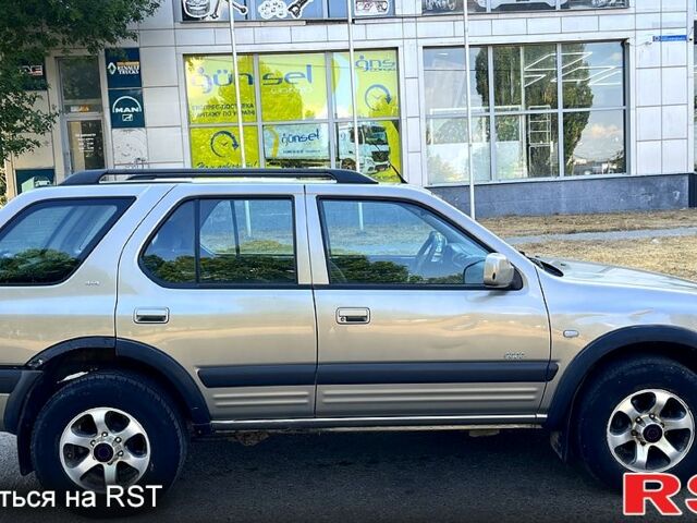 Сірий Опель Фронтера, об'ємом двигуна 2.2 л та пробігом 257 тис. км за 3800 $, фото 2 на Automoto.ua