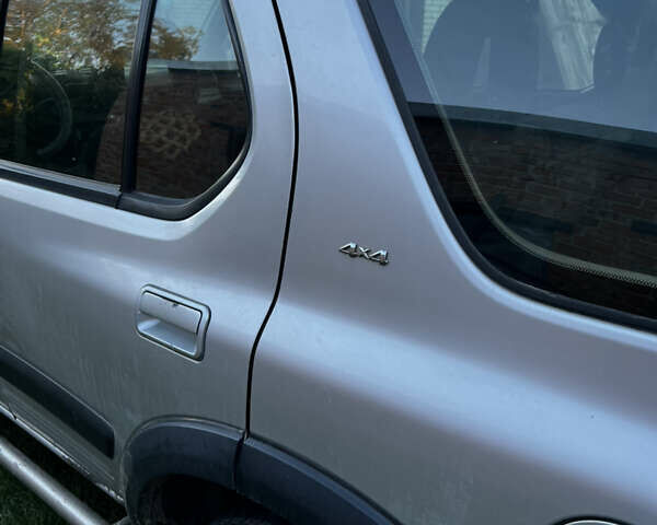 Серый Опель Фронтера, объемом двигателя 2.17 л и пробегом 186 тыс. км за 4900 $, фото 9 на Automoto.ua