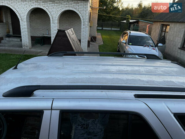 Серый Опель Фронтера, объемом двигателя 2.17 л и пробегом 186 тыс. км за 4900 $, фото 6 на Automoto.ua