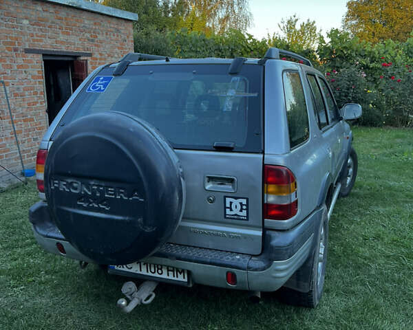 Серый Опель Фронтера, объемом двигателя 2.17 л и пробегом 186 тыс. км за 4900 $, фото 13 на Automoto.ua