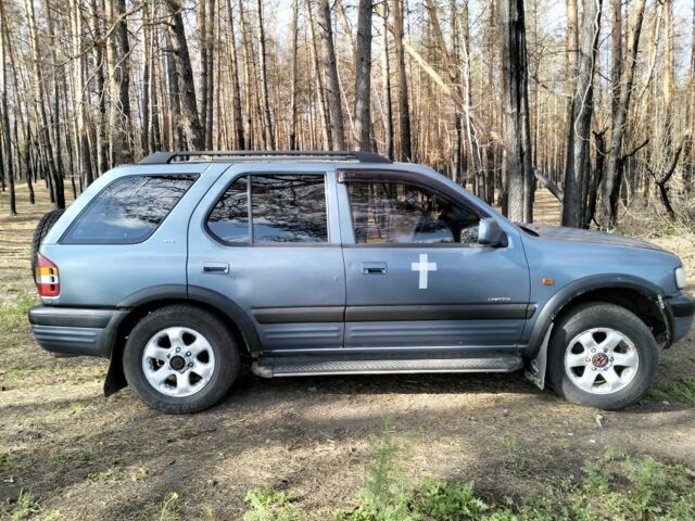 Серый Опель Фронтера, объемом двигателя 2 л и пробегом 397 тыс. км за 3000 $, фото 7 на Automoto.ua