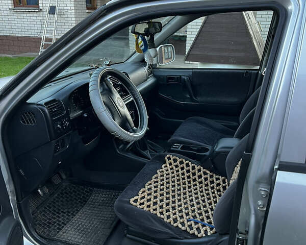 Серый Опель Фронтера, объемом двигателя 2.17 л и пробегом 186 тыс. км за 4900 $, фото 27 на Automoto.ua