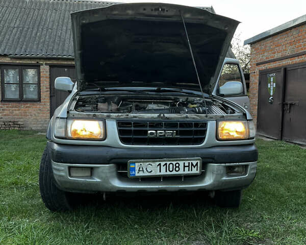 Серый Опель Фронтера, объемом двигателя 2.17 л и пробегом 186 тыс. км за 4900 $, фото 51 на Automoto.ua