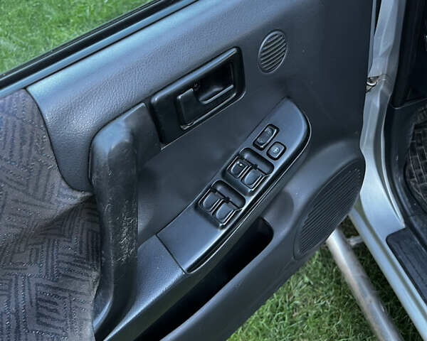 Серый Опель Фронтера, объемом двигателя 2.17 л и пробегом 186 тыс. км за 4900 $, фото 26 на Automoto.ua