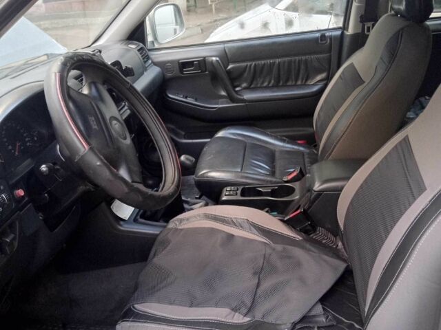 Опель Фронтера 1999 в Херсоне на Automoto.ua Серый Опель Фронтера, объемом двигателя 2.2 л и пробегом 190 тыс. км за 3000 $, фото 3 на Automoto.ua