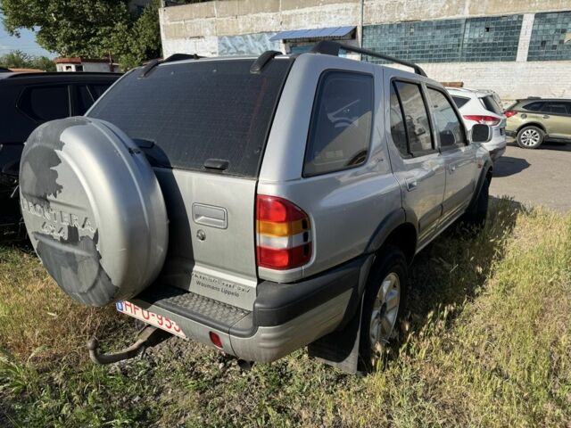 Сірий Опель Фронтера, об'ємом двигуна 2.2 л та пробігом 247 тис. км за 3900 $, фото 5 на Automoto.ua