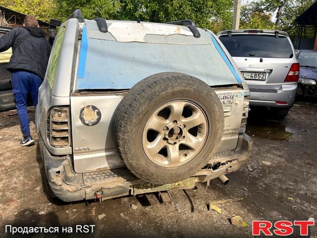 Серый Опель Фронтера, объемом двигателя 2.2 л и пробегом 500 тыс. км за 1500 $, фото 3 на Automoto.ua