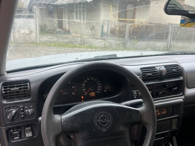 Сірий Опель Фронтера, об'ємом двигуна 2.2 л та пробігом 270 тис. км за 2550 $, фото 7 на Automoto.ua