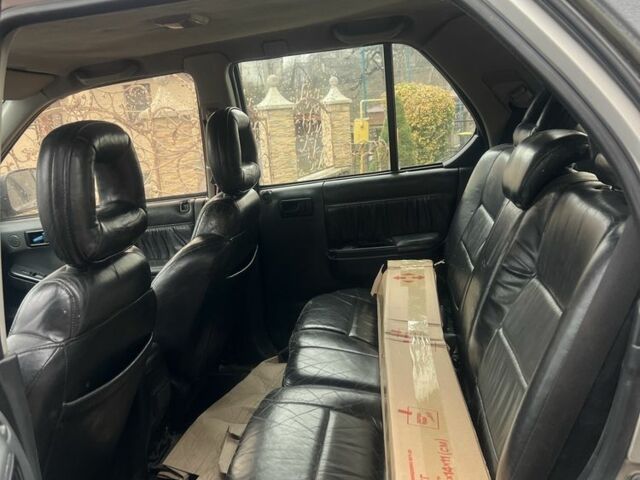 Сірий Опель Фронтера, об'ємом двигуна 2.2 л та пробігом 270 тис. км за 2550 $, фото 6 на Automoto.ua