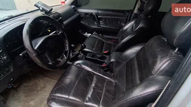 Сірий Опель Фронтера, об'ємом двигуна 2.17 л та пробігом 305 тис. км за 5500 $, фото 14 на Automoto.ua