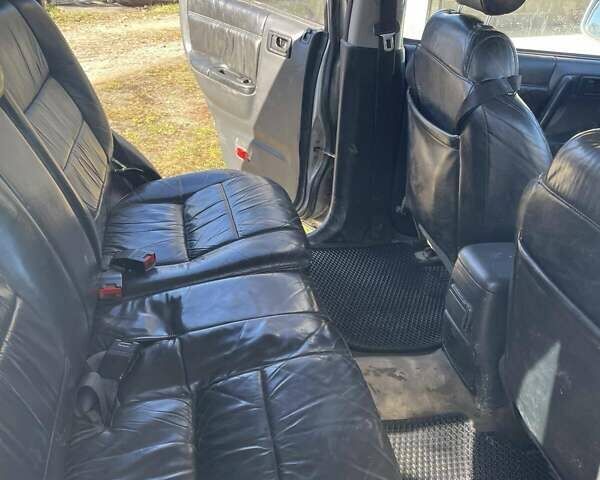 Сірий Опель Фронтера, об'ємом двигуна 2.17 л та пробігом 400 тис. км за 3000 $, фото 2 на Automoto.ua