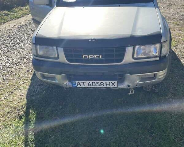 Сірий Опель Фронтера, об'ємом двигуна 2.17 л та пробігом 400 тис. км за 3000 $, фото 5 на Automoto.ua