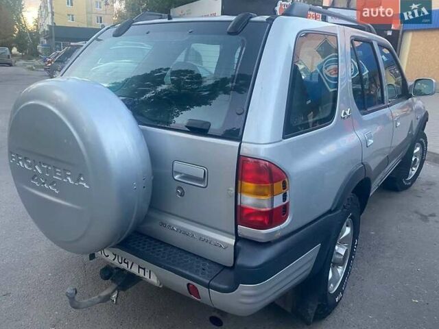 Сірий Опель Фронтера, об'ємом двигуна 2.2 л та пробігом 258 тис. км за 5800 $, фото 1 на Automoto.ua
