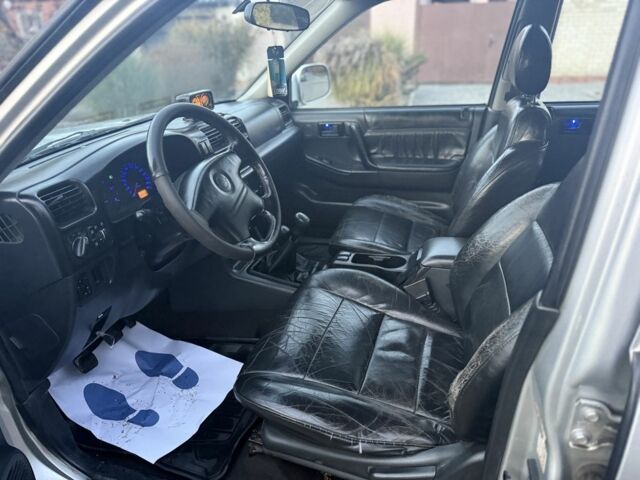 Серый Опель Фронтера, объемом двигателя 2.2 л и пробегом 258 тыс. км за 2600 $, фото 7 на Automoto.ua