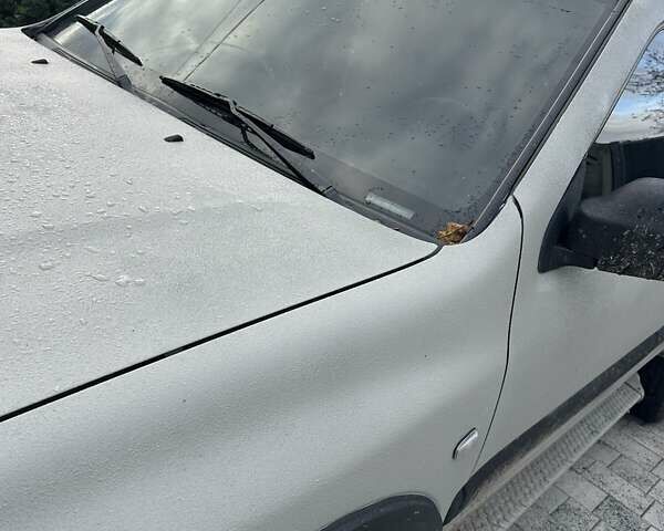 Серый Опель Фронтера, объемом двигателя 2.17 л и пробегом 300 тыс. км за 6500 $, фото 5 на Automoto.ua