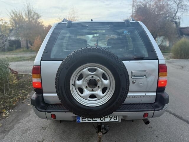 Серый Опель Фронтера, объемом двигателя 2.2 л и пробегом 258 тыс. км за 2600 $, фото 4 на Automoto.ua