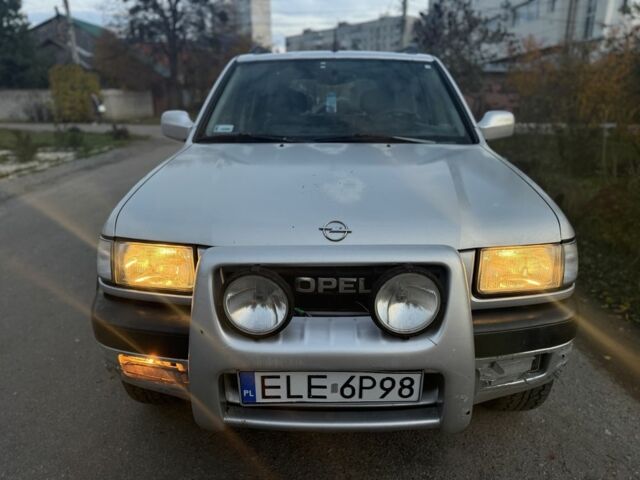 Серый Опель Фронтера, объемом двигателя 2.2 л и пробегом 258 тыс. км за 2600 $, фото 1 на Automoto.ua