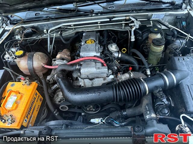 Серый Опель Фронтера, объемом двигателя 2.2 л и пробегом 286 тыс. км за 3100 $, фото 10 на Automoto.ua