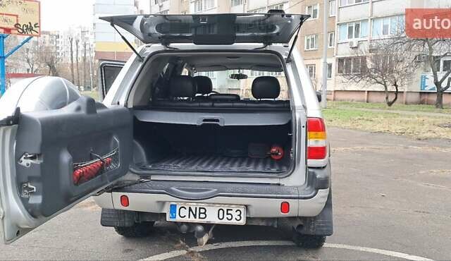 Серый Опель Фронтера, объемом двигателя 2.2 л и пробегом 180 тыс. км за 5500 $, фото 11 на Automoto.ua