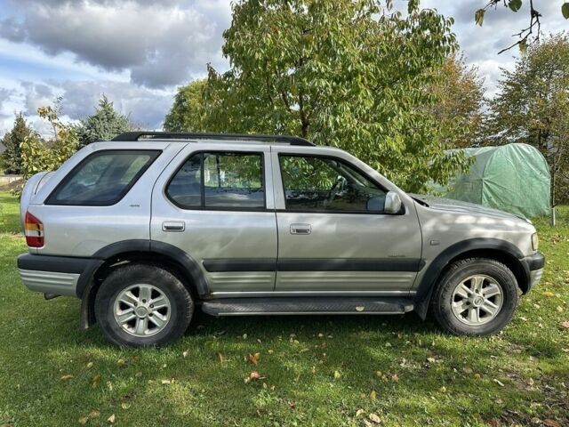 Серый Опель Фронтера, объемом двигателя 2.2 л и пробегом 283 тыс. км за 2000 $, фото 3 на Automoto.ua
