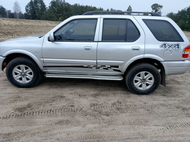 Серый Опель Фронтера, объемом двигателя 2 л и пробегом 308 тыс. км за 7000 $, фото 1 на Automoto.ua