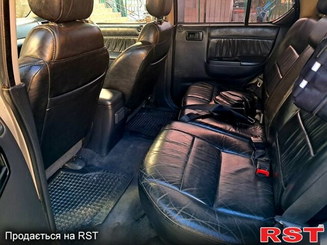 Опель Фронтера 2002 в Херсоне на Automoto.ua Серый Опель Фронтера, объемом двигателя 2.2 л и пробегом 298 тыс. км за 5200 $, фото 5 на Automoto.ua