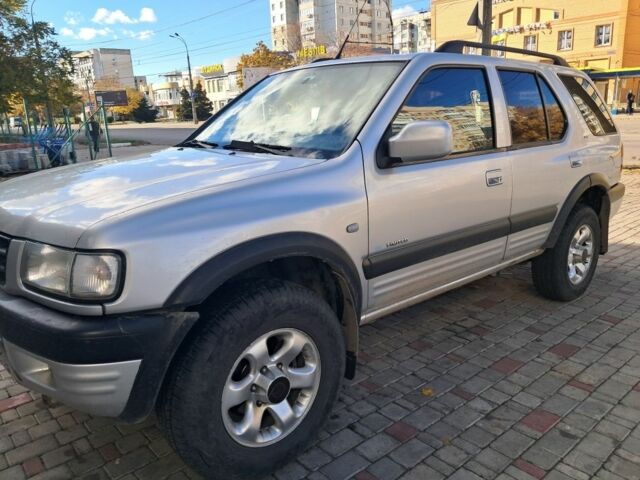 Опель Фронтера 2002 в Херсоне на Automoto.ua Серый Опель Фронтера, объемом двигателя 2 л и пробегом 290 тыс. км за 5500 $, фото 1 на Automoto.ua