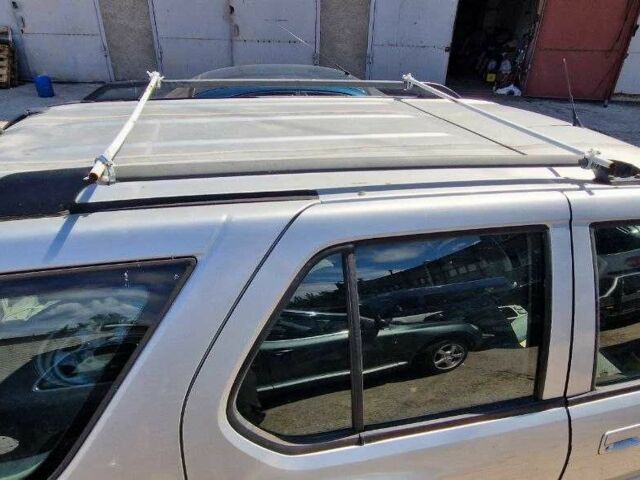 Серый Опель Фронтера, объемом двигателя 0 л и пробегом 200 тыс. км за 1000 $, фото 2 на Automoto.ua