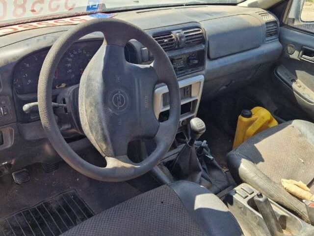 Серый Опель Фронтера, объемом двигателя 0 л и пробегом 200 тыс. км за 1000 $, фото 4 на Automoto.ua