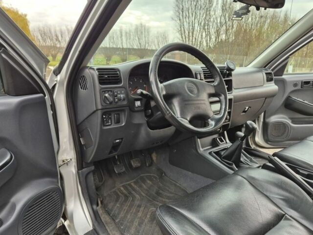 Серый Опель Фронтера, объемом двигателя 2.2 л и пробегом 227 тыс. км за 3700 $, фото 7 на Automoto.ua