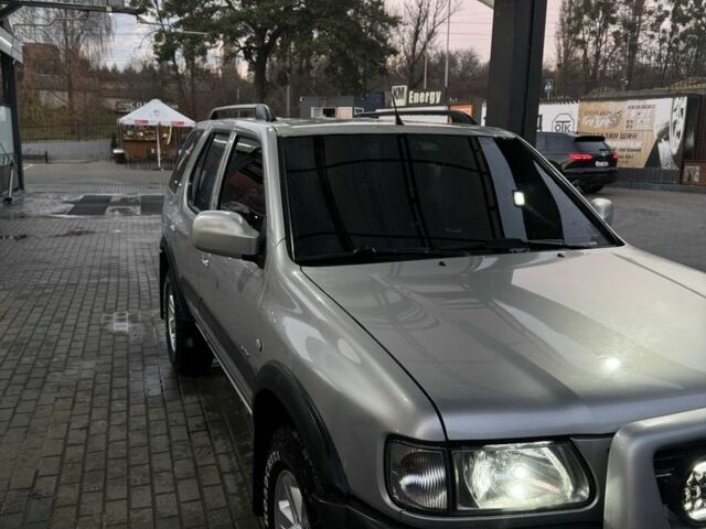 Сірий Опель Фронтера, об'ємом двигуна 2.2 л та пробігом 3 тис. км за 5500 $, фото 4 на Automoto.ua