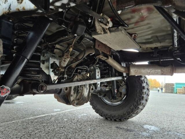 Сірий Опель Фронтера, об'ємом двигуна 2.2 л та пробігом 270 тис. км за 2750 $, фото 4 на Automoto.ua