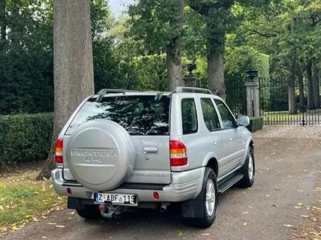 Сірий Опель Фронтера, об'ємом двигуна 0 л та пробігом 270 тис. км за 3195 $, фото 2 на Automoto.ua