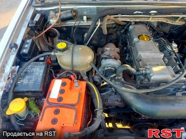 Опель Фронтера 2003 у Одесі на Automoto.ua Сірий Опель Фронтера, об'ємом двигуна 2.2 л та пробігом 336 тис. км за 3799 $, фото 6 на Automoto.ua