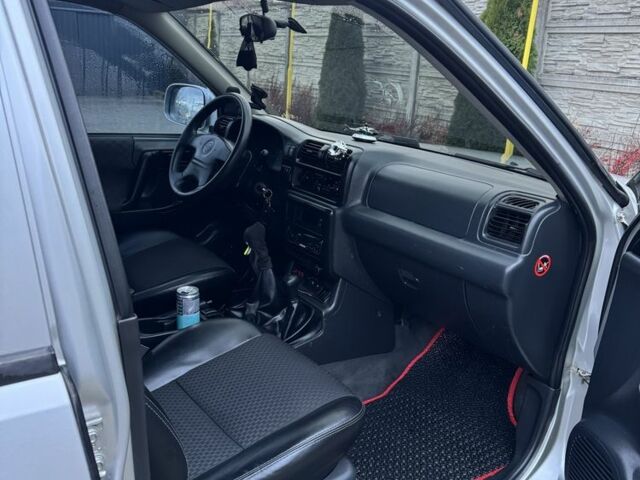 Сірий Опель Фронтера, об'ємом двигуна 2.2 л та пробігом 3 тис. км за 5500 $, фото 15 на Automoto.ua