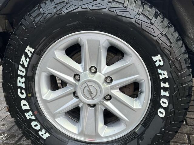 Сірий Опель Фронтера, об'ємом двигуна 2.2 л та пробігом 3 тис. км за 5500 $, фото 6 на Automoto.ua