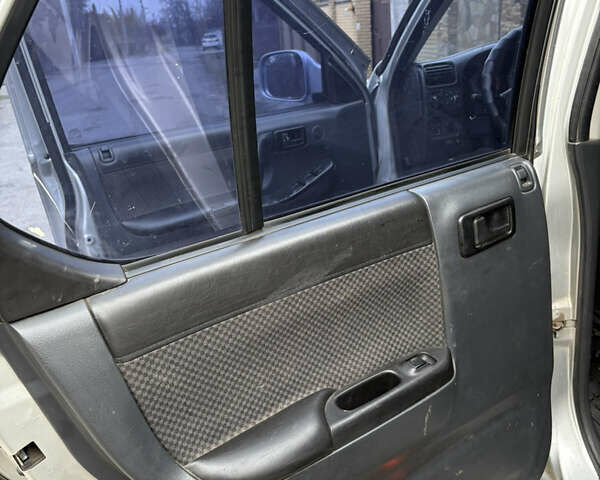 Сірий Опель Фронтера, об'ємом двигуна 2.2 л та пробігом 399 тис. км за 6500 $, фото 13 на Automoto.ua