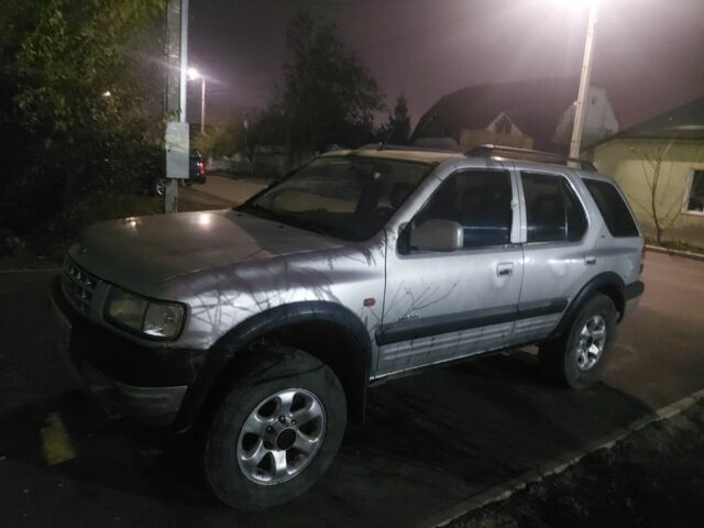 Серый Опель Фронтера, объемом двигателя 2.2 л и пробегом 336 тыс. км за 3799 $, фото 4 на Automoto.ua