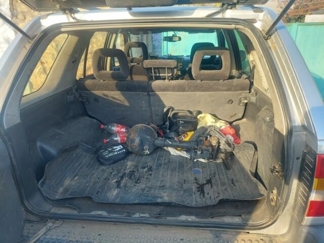 Серый Опель Фронтера, объемом двигателя 2.2 л и пробегом 336 тыс. км за 3799 $, фото 10 на Automoto.ua