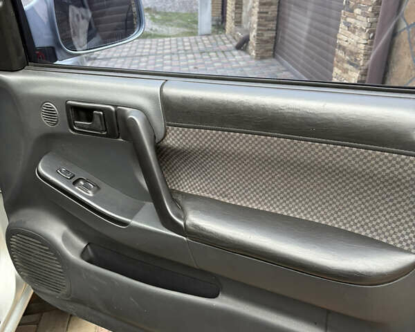 Сірий Опель Фронтера, об'ємом двигуна 2.2 л та пробігом 399 тис. км за 6500 $, фото 6 на Automoto.ua