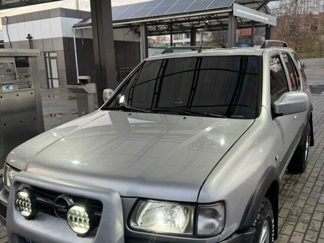 Сірий Опель Фронтера, об'ємом двигуна 2.2 л та пробігом 3 тис. км за 5500 $, фото 2 на Automoto.ua