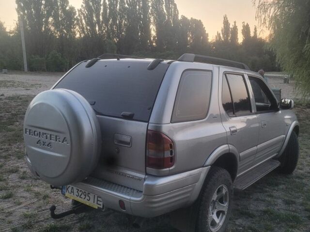 Серый Опель Фронтера, объемом двигателя 2.2 л и пробегом 240 тыс. км за 6499 $, фото 3 на Automoto.ua